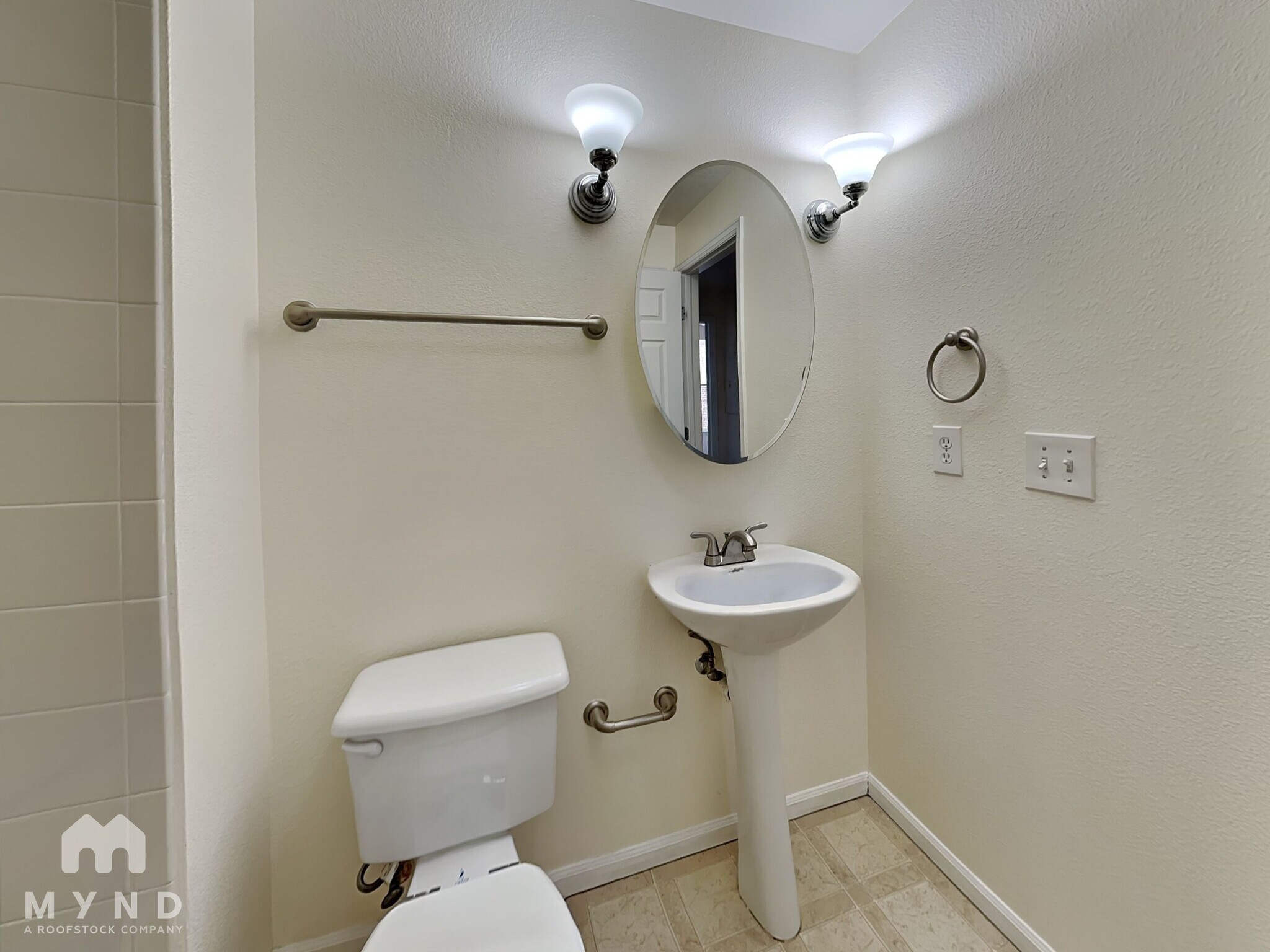 Building Photo - 3872 S Dallas St