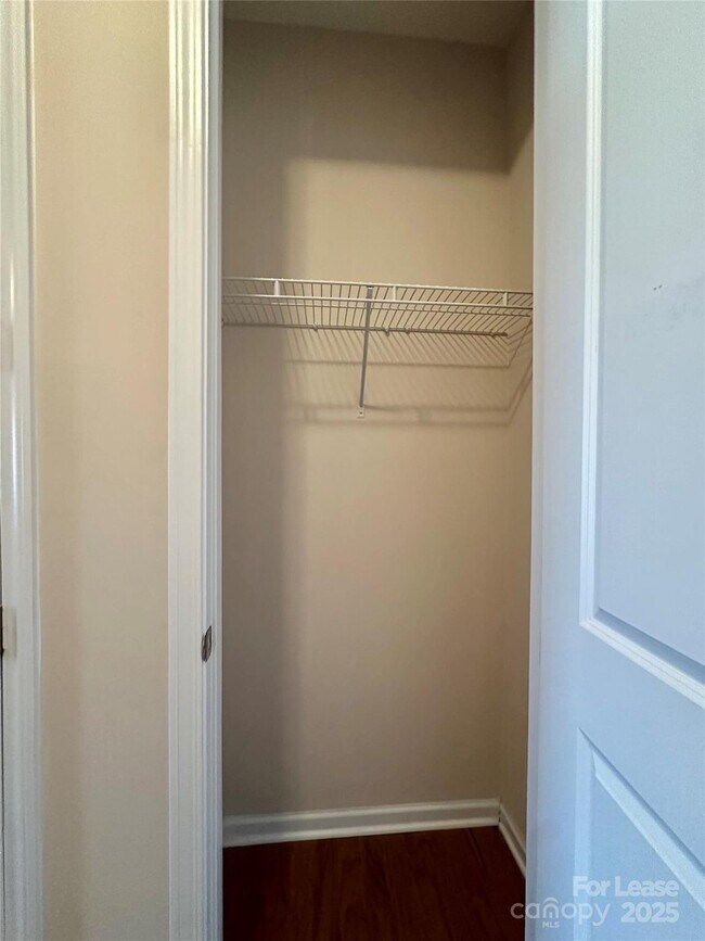 Building Photo - 4531 Hubbard Falls Dr