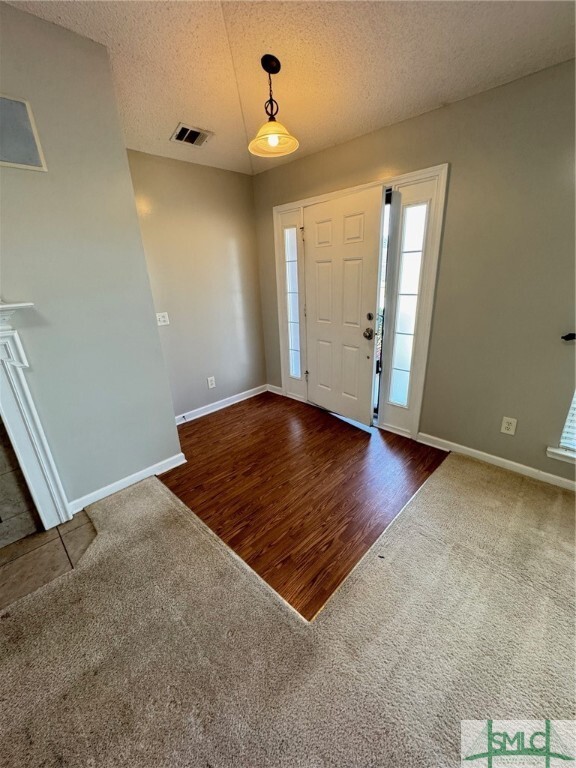 Building Photo - 115 Nandina Wy