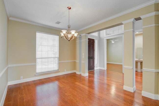Building Photo - 11606 Canyon Mills Dr