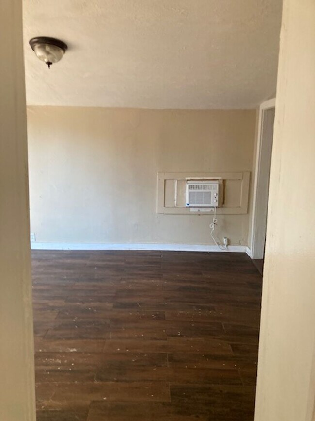 Building Photo - Cute 1 bed/1 bath