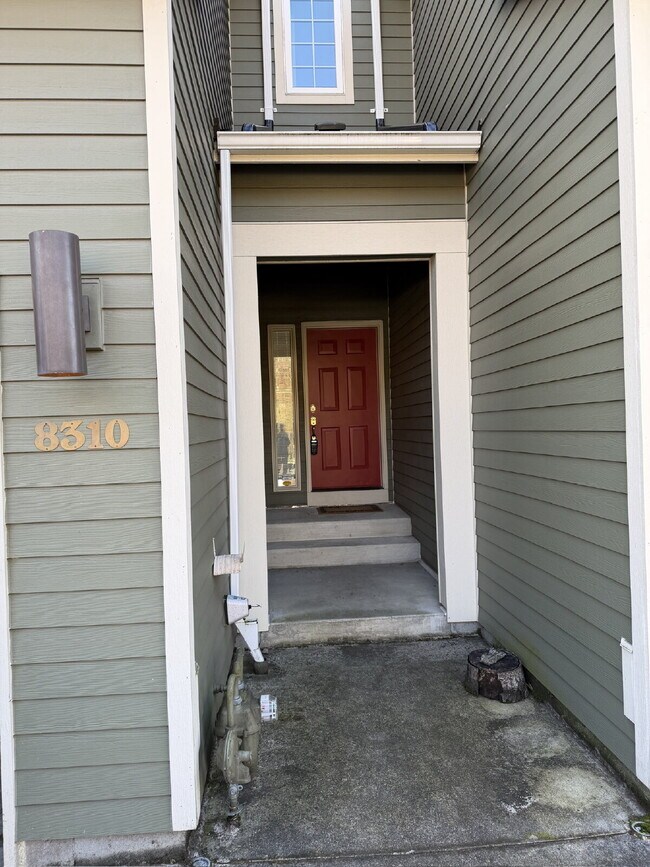 Building Photo - St. Johns 2-bedroom Condo