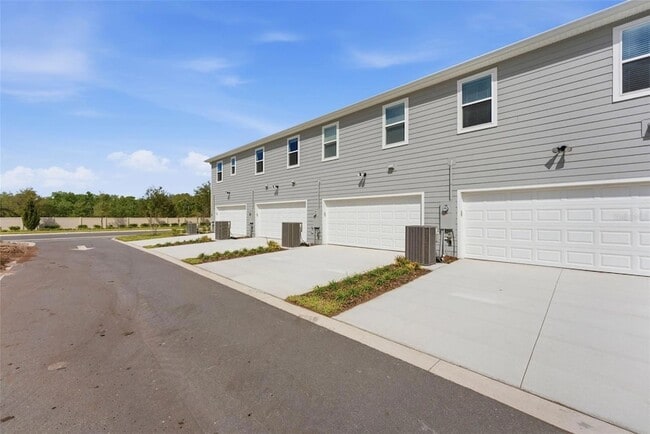 Building Photo - 11318 Nona Sound St