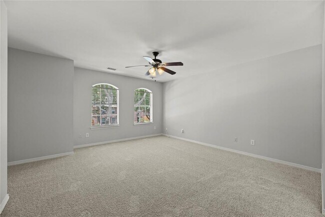Building Photo - 1822 Lakebend Dr
