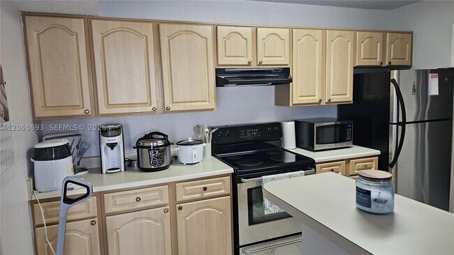 Building Photo - 15077 SW 103rd Terrace