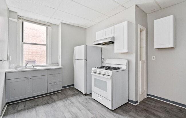 Building Photo - Pittsburgh - 3 Bed 2 Bath - Just Renovated