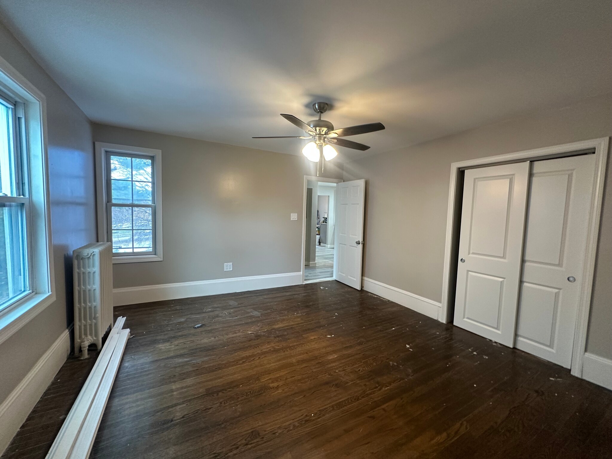 Building Photo - 13 Gladstone St