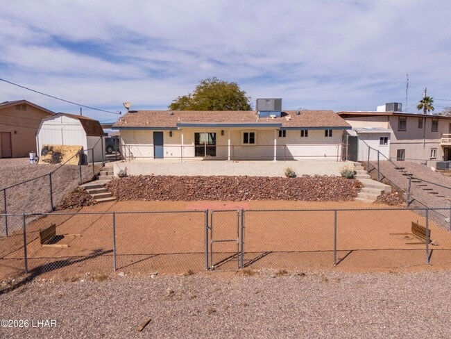 Building Photo - 2150 Lake Havasu Plaza