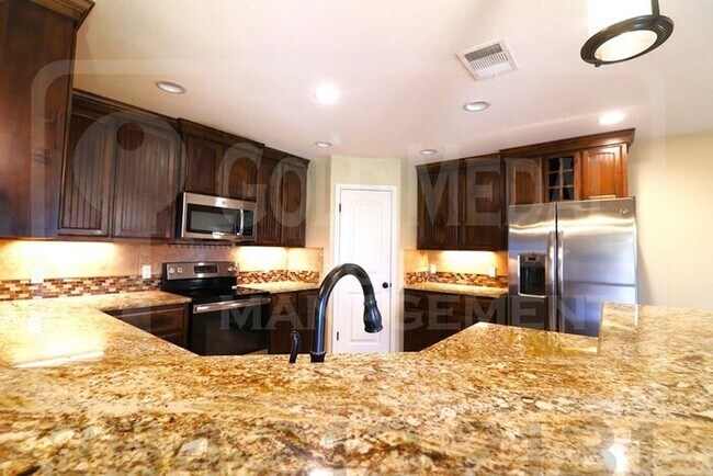 Building Photo - 6009 Cordillera Dr