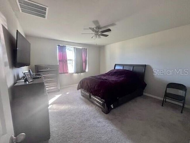 Building Photo - 384 Guadlupe St