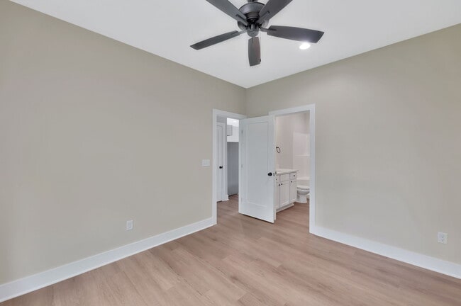 Building Photo - 333 Turnpike Rd