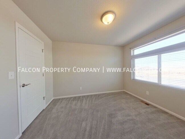 Building Photo - 6141 Callan Dr