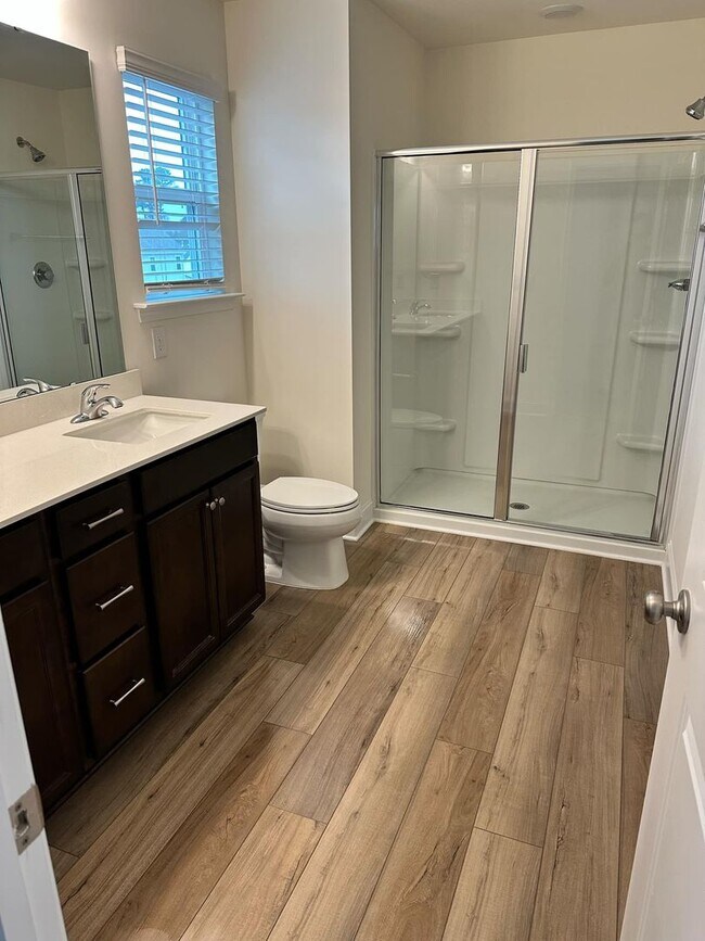 Building Photo - Charming 3 Bedroom Home Located In Angier