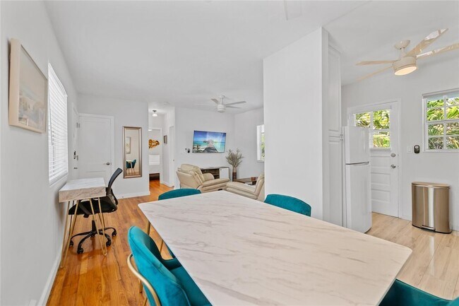 Building Photo - 3015 Seville St