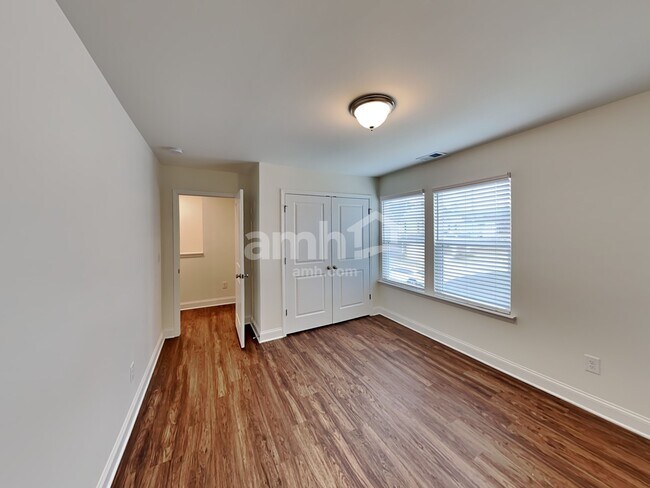 Building Photo - 317 Bourne St