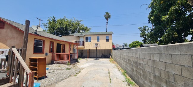 Building Photo - Los Angeles Apartments