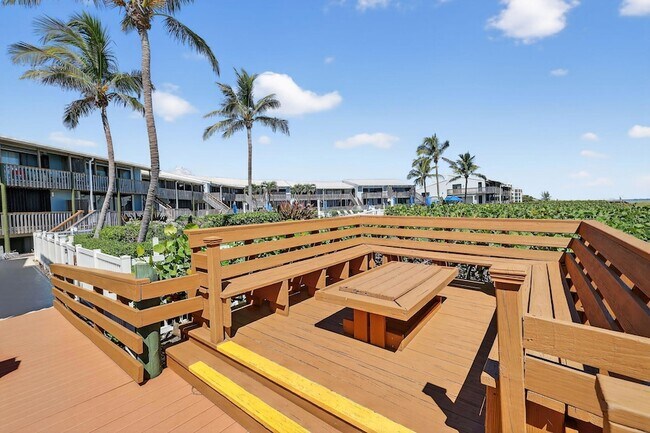 Building Photo - 2355 NE Ocean Blvd