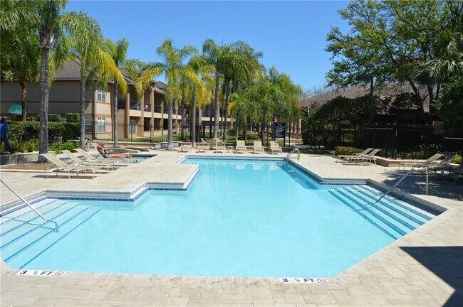 Building Photo - 779 Mainsail Dr