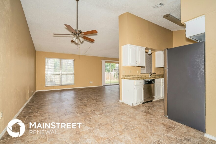 Building Photo - 505 San Carlos Dr