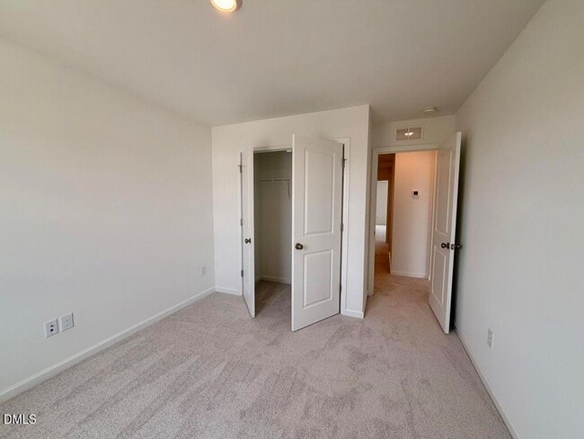 Building Photo - 134 Blossom Fld Wy