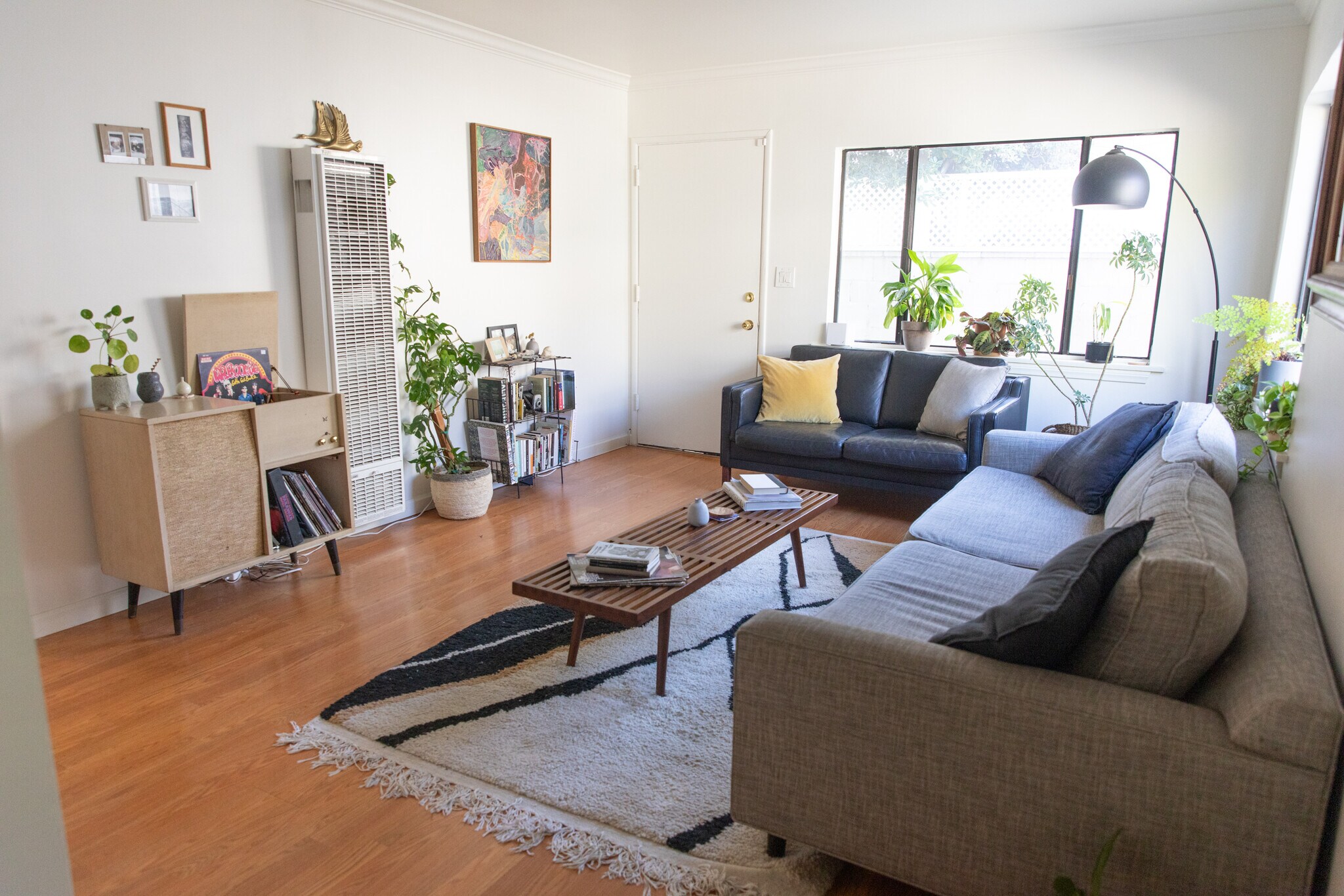 Building Photo - 411 Douglas St