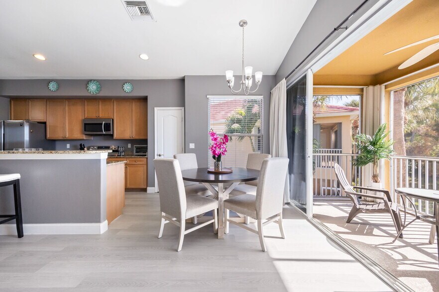 Building Photo - 3212 Sea Haven Ct