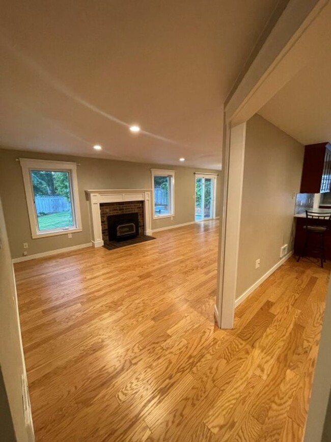 Building Photo - 3bd/2ba Bothell House