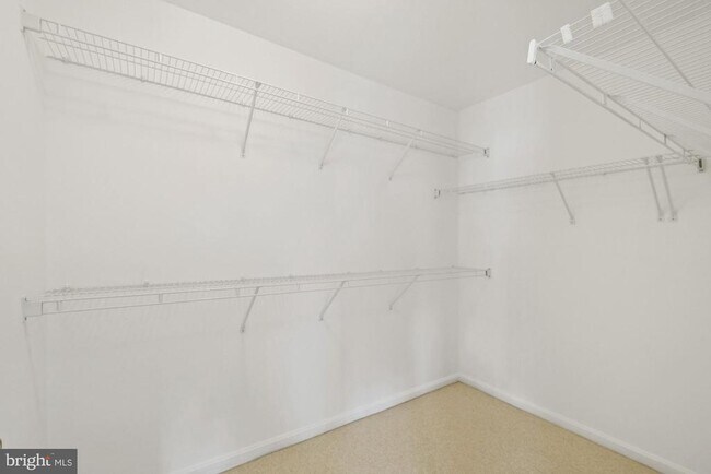 Building Photo - 20681 Waterfall Branch Terrace