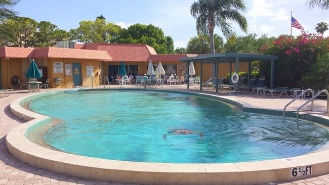 Building Photo - 3660 Ironwood Cir