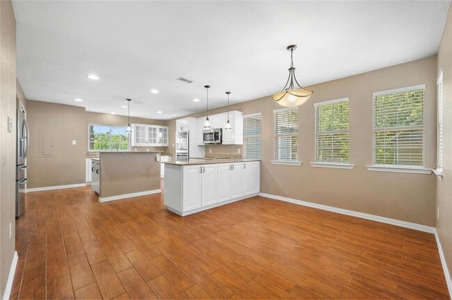 Building Photo - 13003 S Madrone Trail