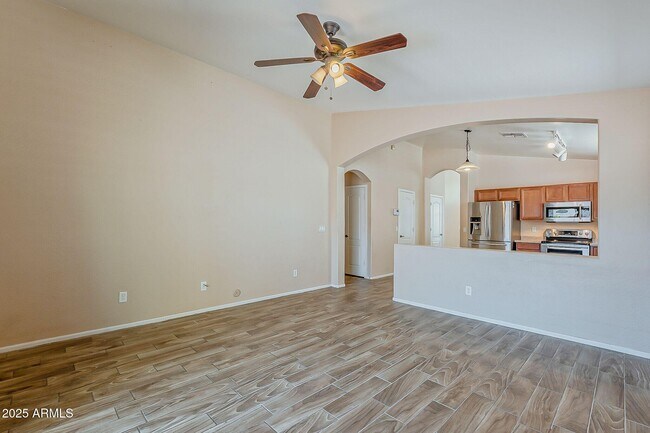 Building Photo - 1279 W Jersey Way