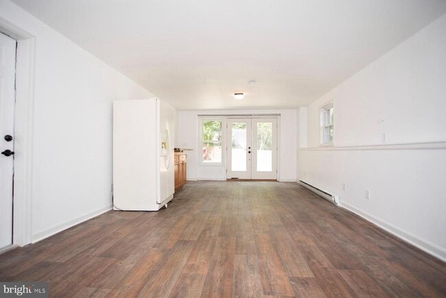 Building Photo - 115 Woodland Rd