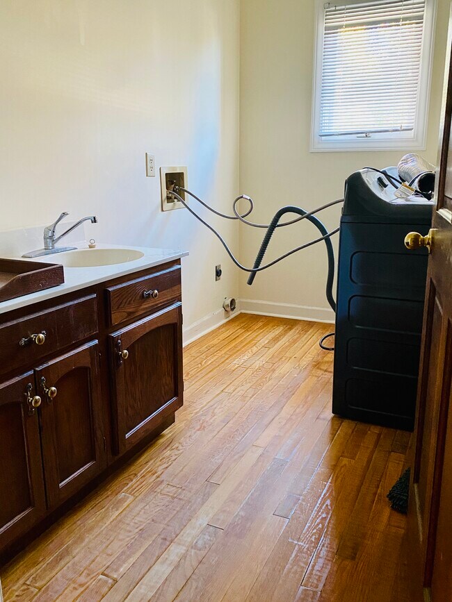 Building Photo - 1229 Clemson Rd