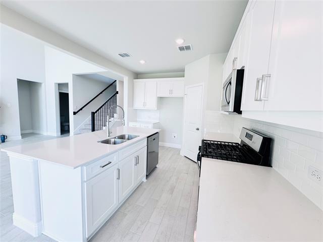 Building Photo - 2902 Cremini Fls
