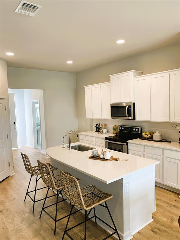 Building Photo - 2203 Grenache Dr