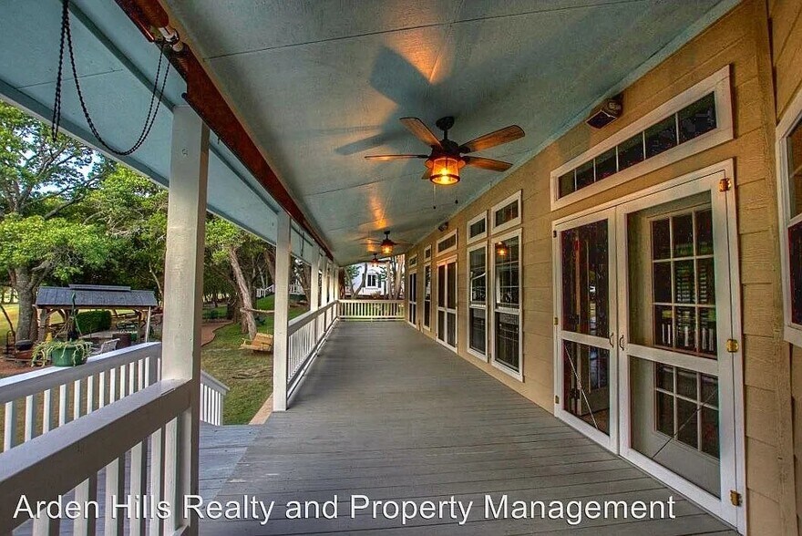 Building Photo - 1708 Quinlan Creek Dr