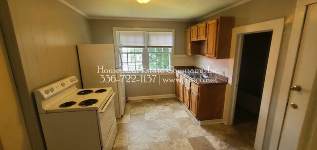 Building Photo - 321 W Twenty-Third St