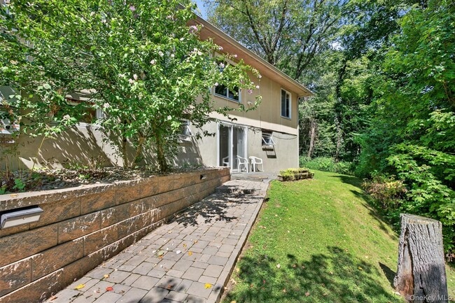 Building Photo - 3 Hudson Bluff Cir