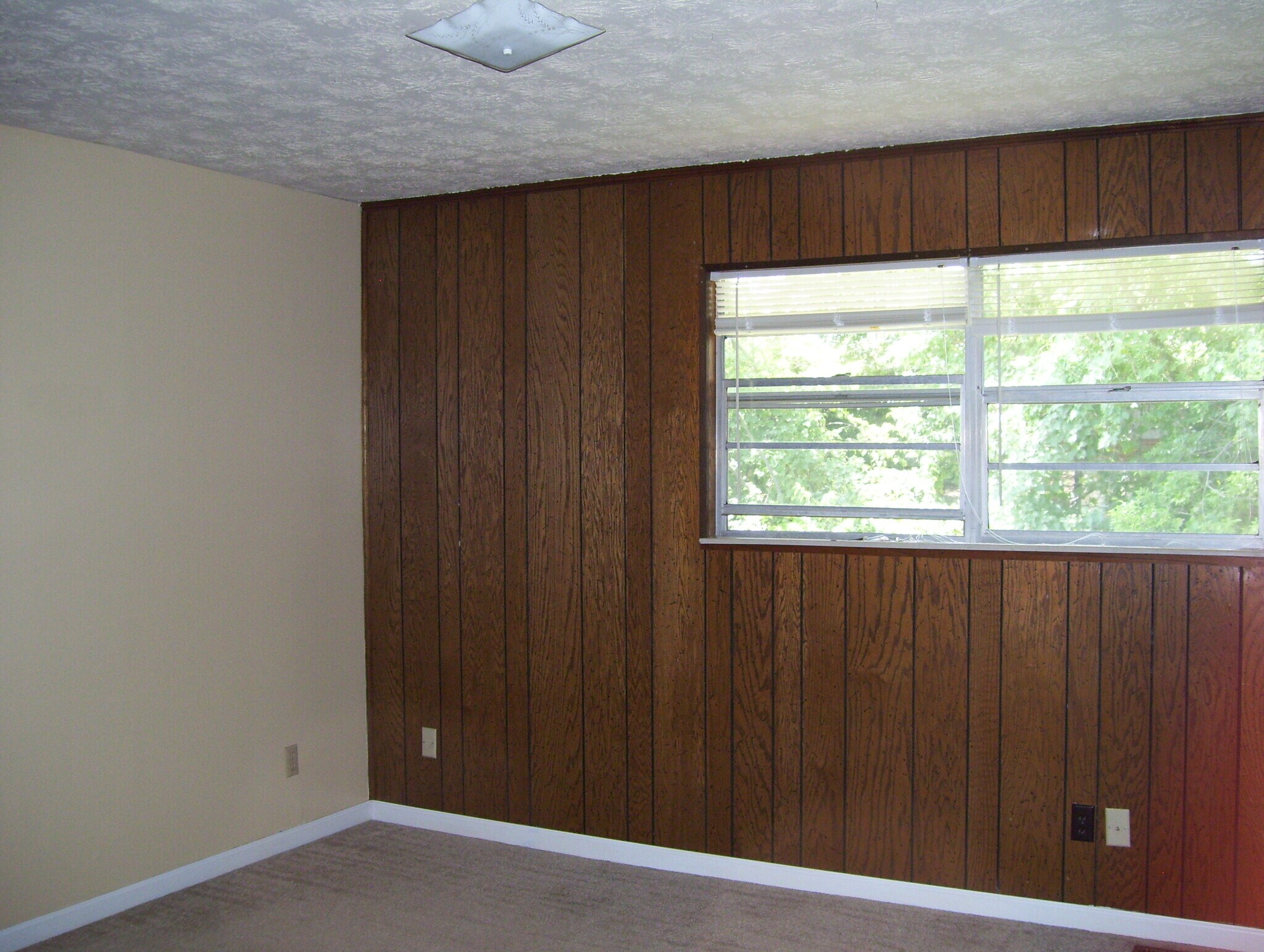 Building Photo - 925 McArthur Rd