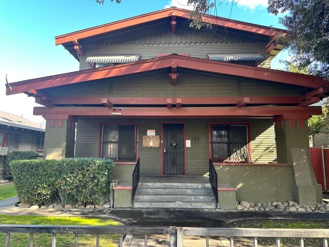 Building Photo - 172 N Van Ness Ave