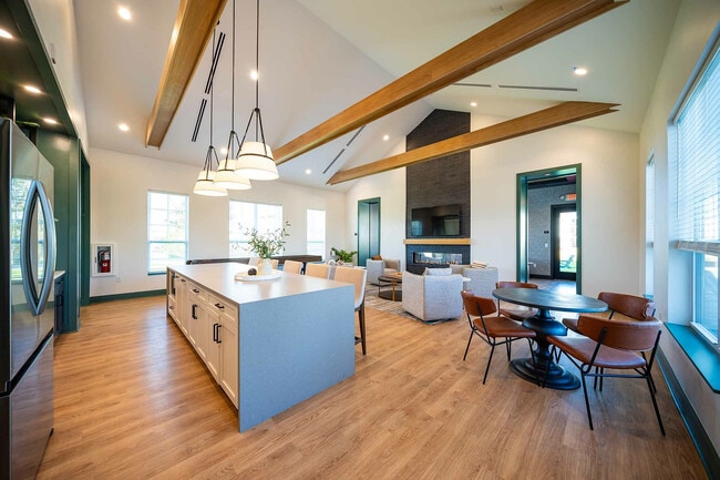 Resident Lounge - Birch Creek Flats