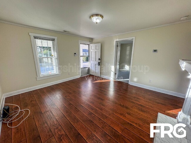 Building Photo - 914 Seaboard St