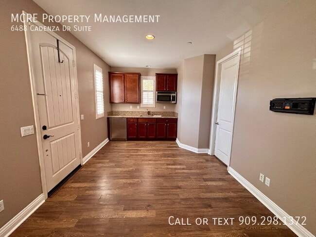 Building Photo - 6488 Cadenza Dr