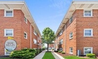 Building Photo - 9451 Maple Dr