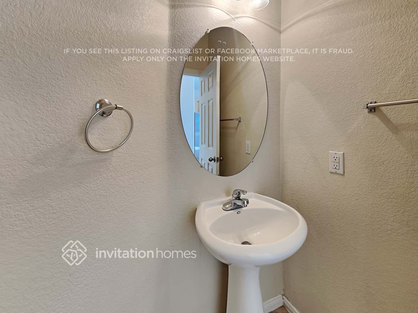 Building Photo - 4923 Charlo Dr