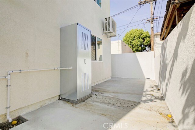 Building Photo - 1070 Allen Ave