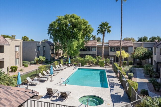 Building Photo - Scottsdale Crossing