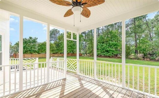 Building Photo - Fantastic Angier Home