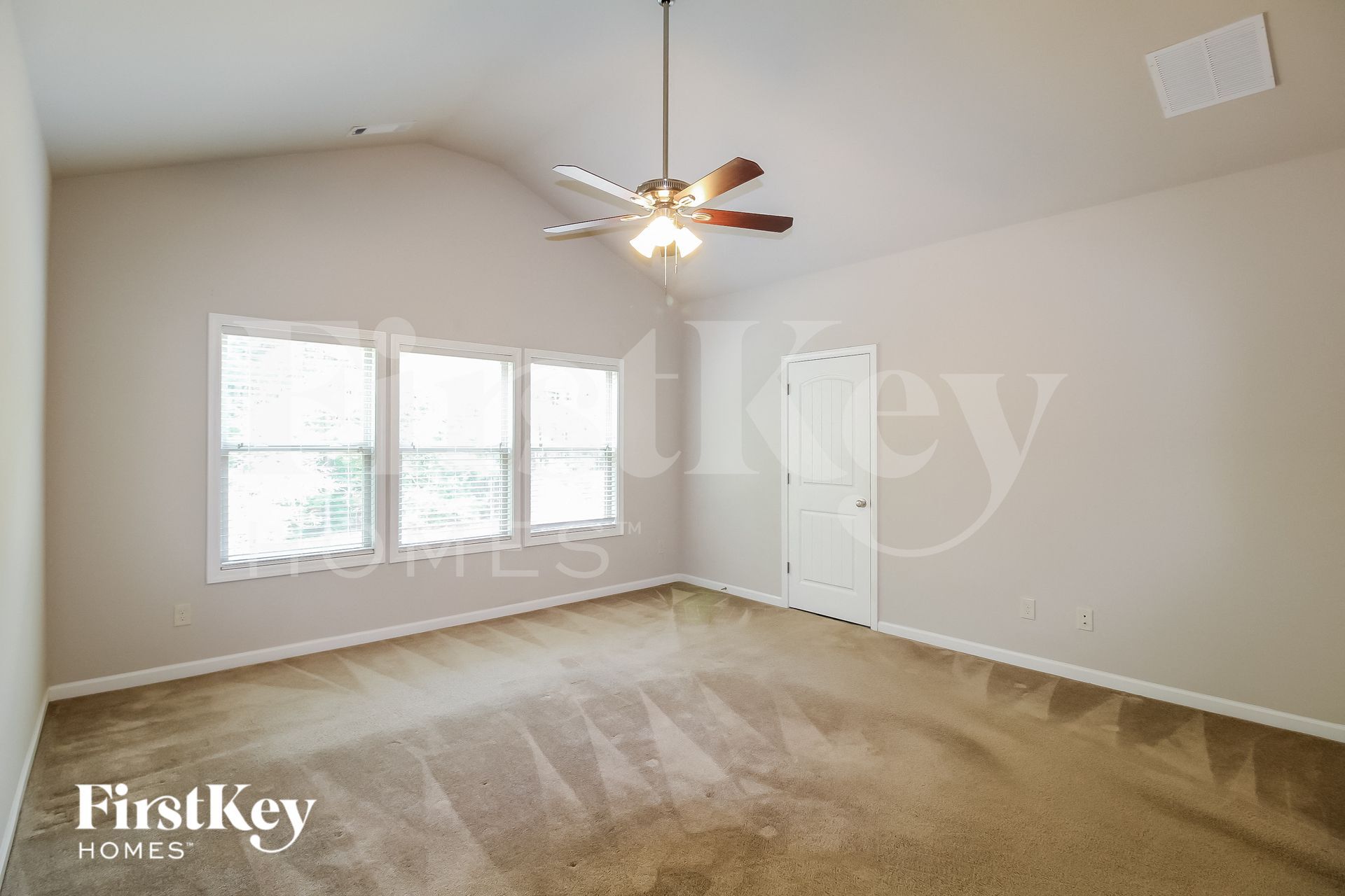 Building Photo - 7391 Silk Tree Pointe