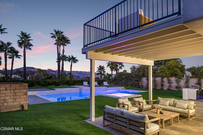 Building Photo - 24005 Clarington Dr